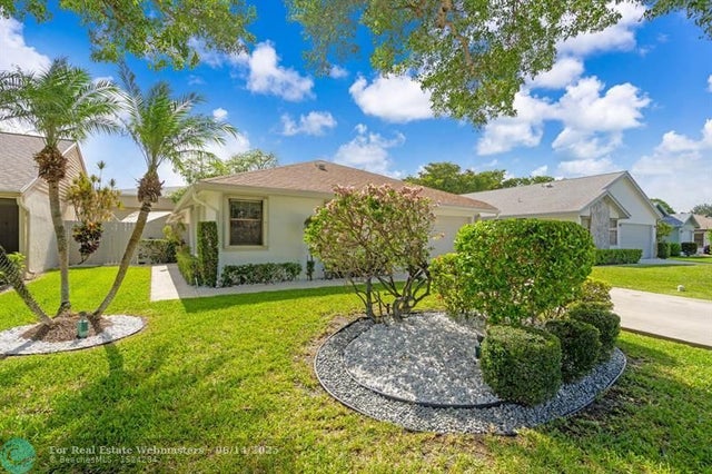 3 of 27 - 1300 Nw 26th Ln, Delray Beach, FL