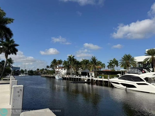 5 of 21 - 455 Bontona Ave, Fort Lauderdale, FL