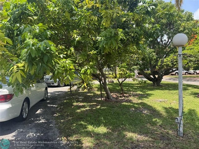 5 of 15 - 1100 Ne 182nd St, North Miami Beach, FL
