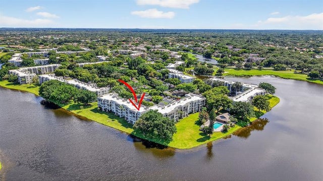 1 of 1 - 9440 Poinciana Pl 401, Davie, FL