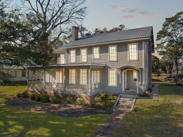 300 S 8th Street, Leesville