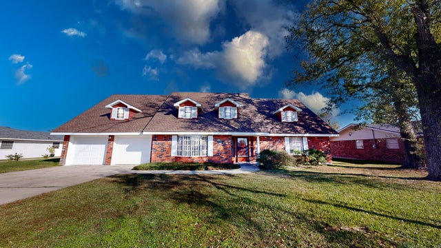 1424 Rue Des Chene, Westlake