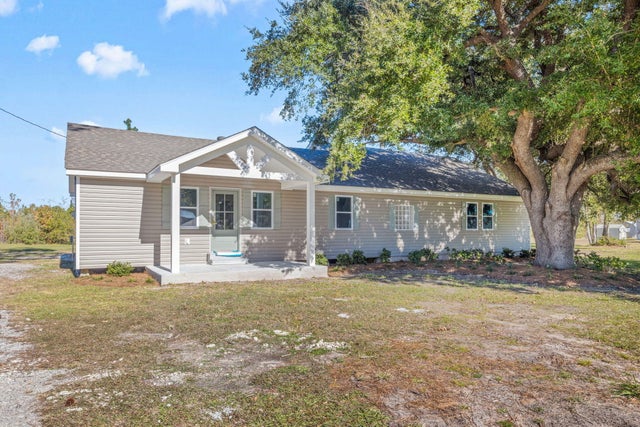 1182 Waynewood Drive, Lake Charles