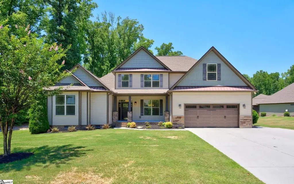 407 Oak Ridge Place, Easley