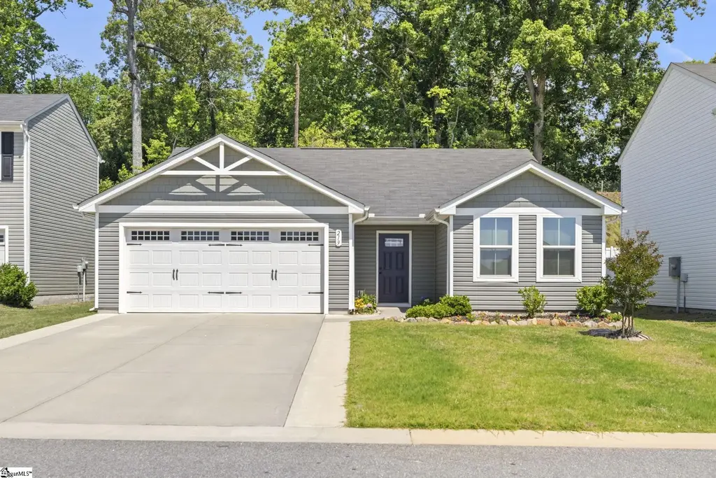 219 Lily Park Way, Easley