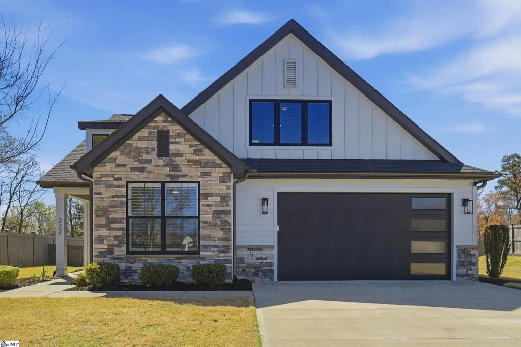 222 Horse Tack Trail, Mauldin