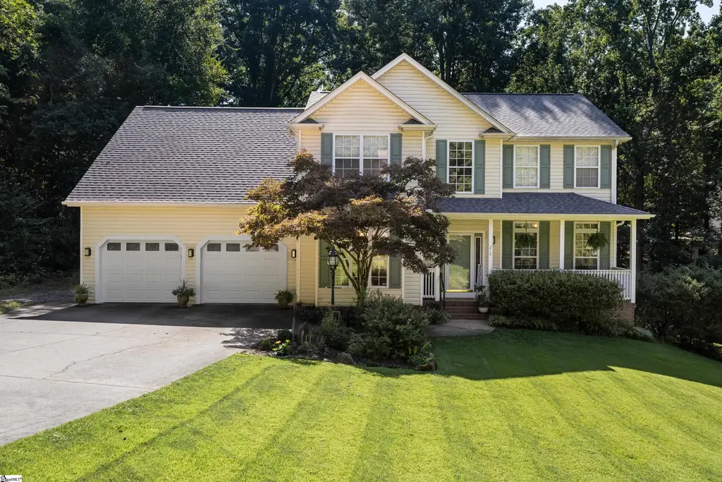 216 Holly Lane, Greer