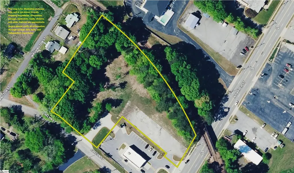 571 Highway 221, Laurens