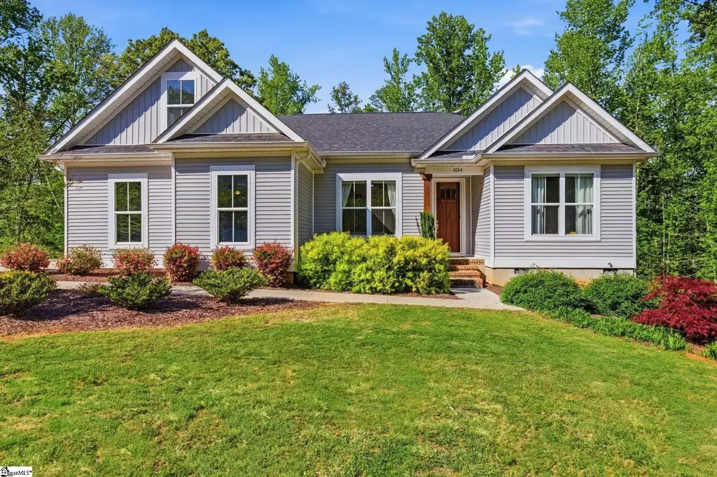 1014 Edwards Road, Woodruff