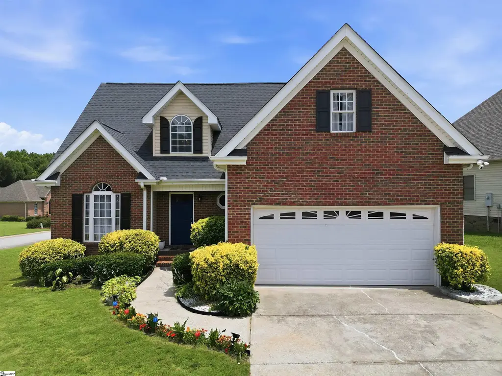 306 Whisper Walk Way, Fountain Inn