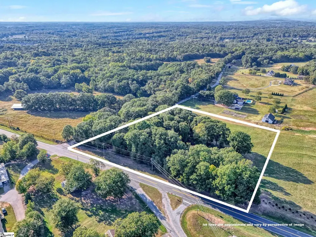 League Road, Simpsonville