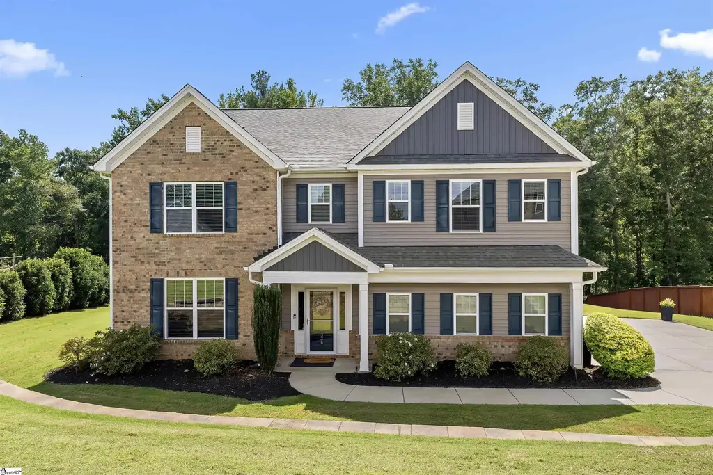 336 Avendell Drive, Easley