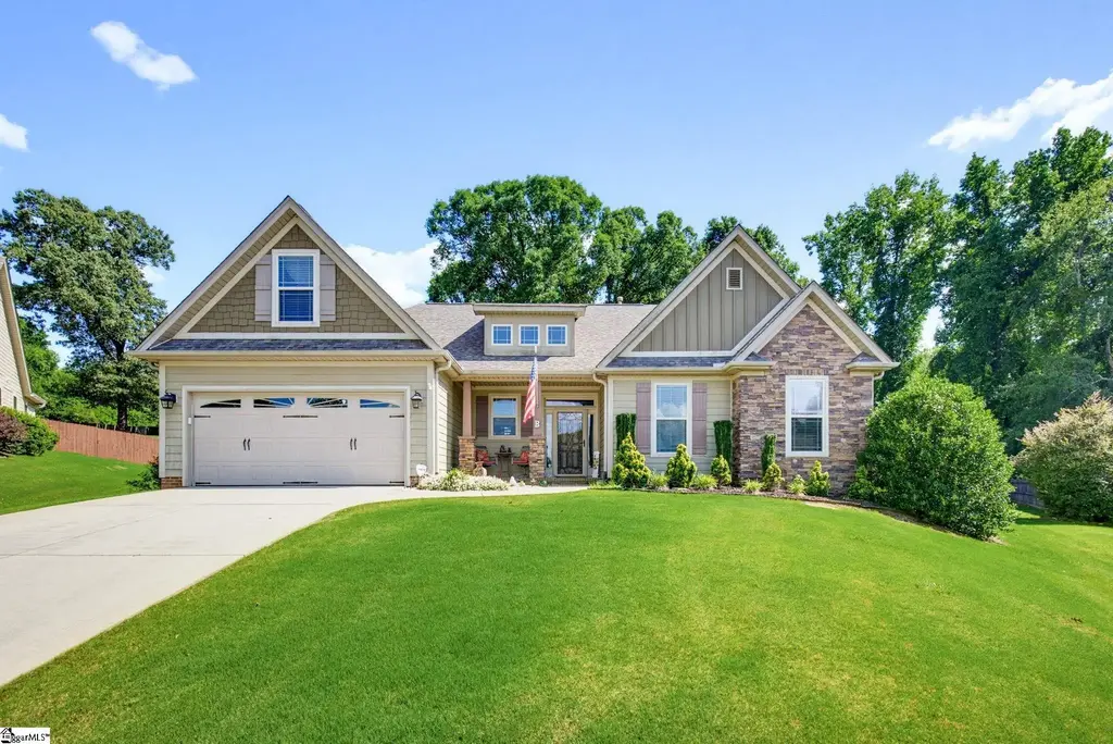120 Hubbard Lane, Greer