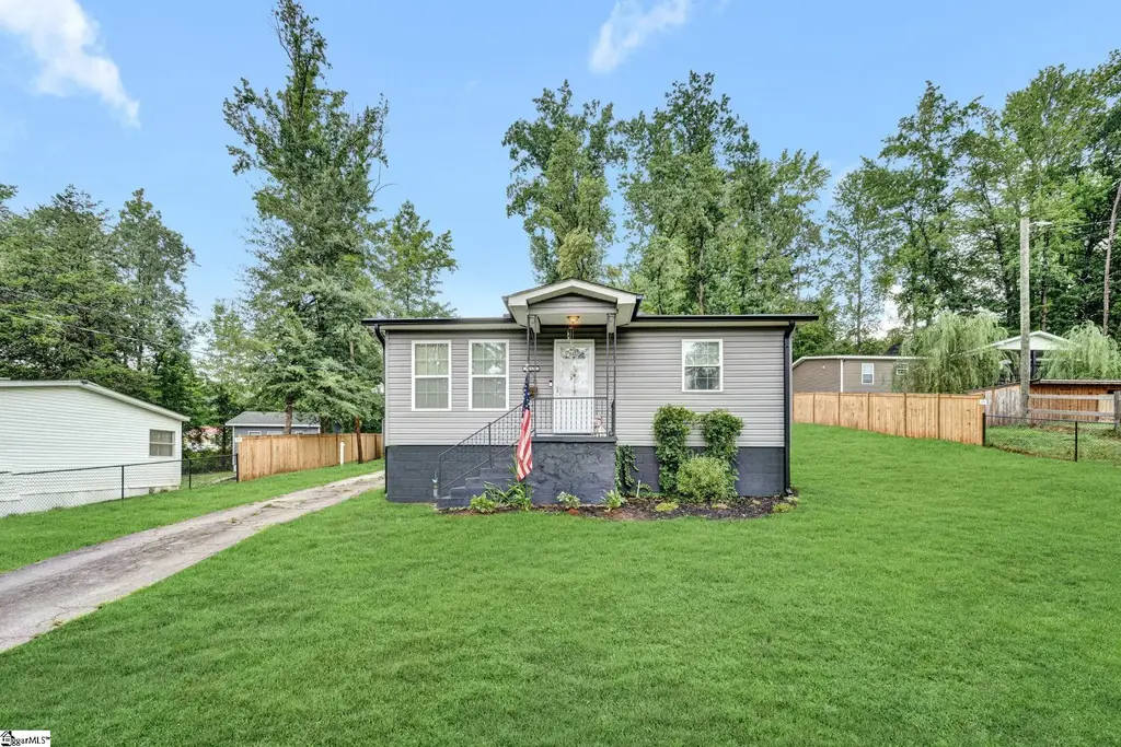215 Gail Street, Easley