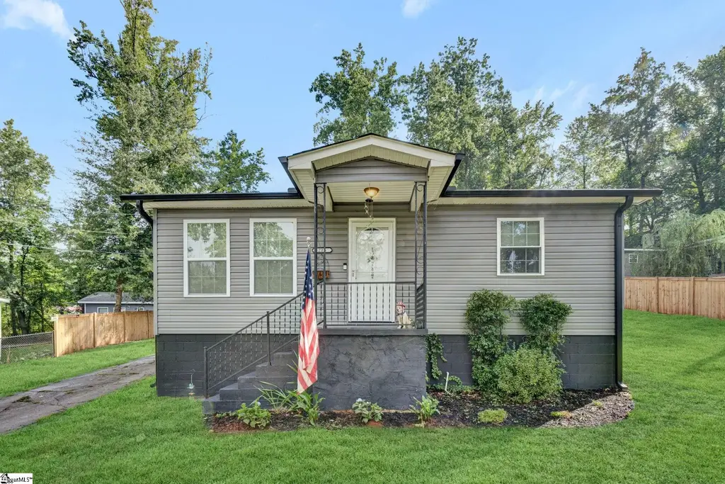 215 Gail Street, Easley