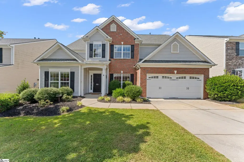 300 Roanoke Way, Greenville