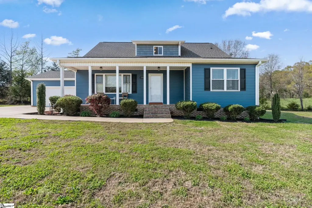2762 Allen Bridge Road, Fountain Inn