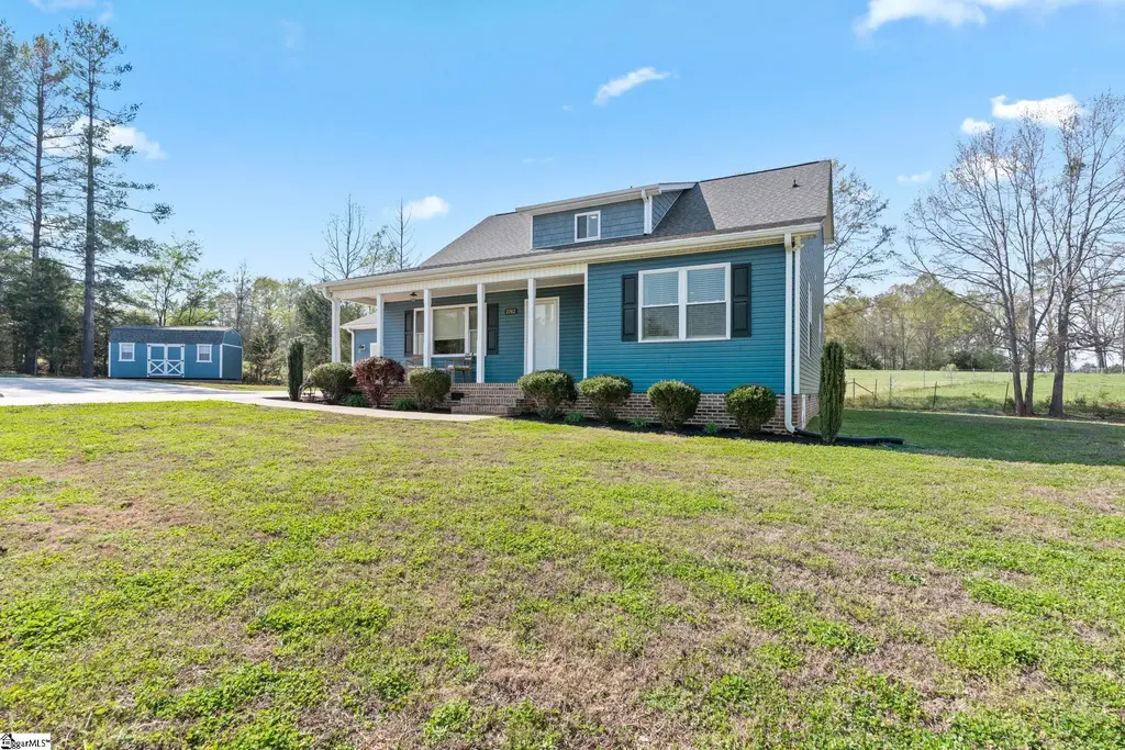 2762 Allen Bridge Road, Fountain Inn