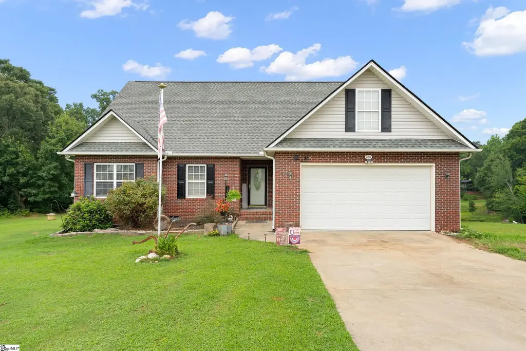 254 Joe Arthur Drive, Roebuck