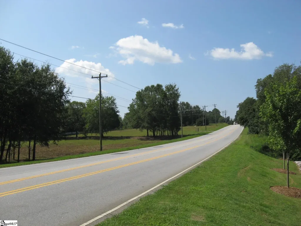 W Georgia Road, Simpsonville