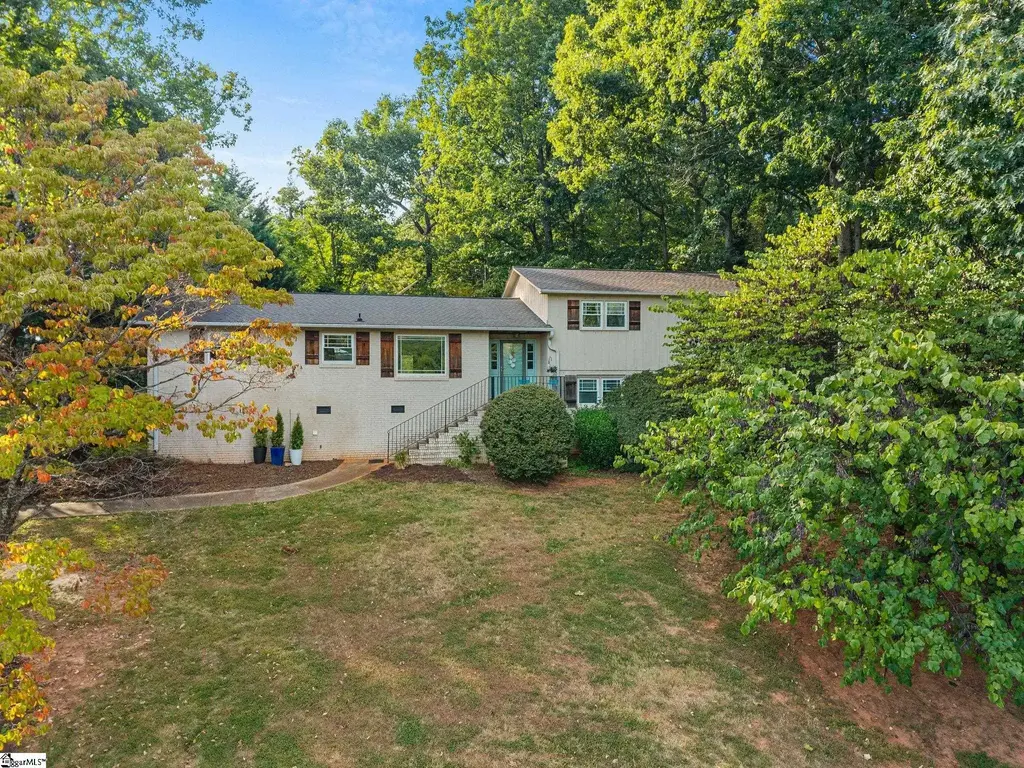 117 Club View Drive, Greenville