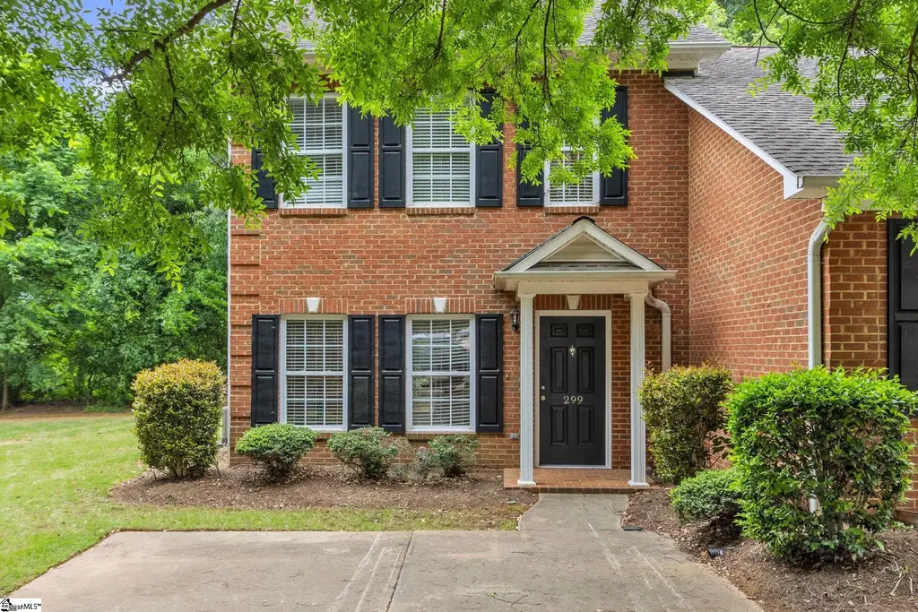 299 Rexford Drive, Moore