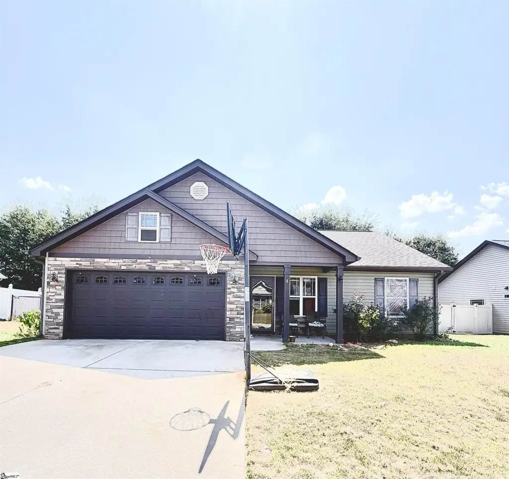 8 Robin Drive, Anderson