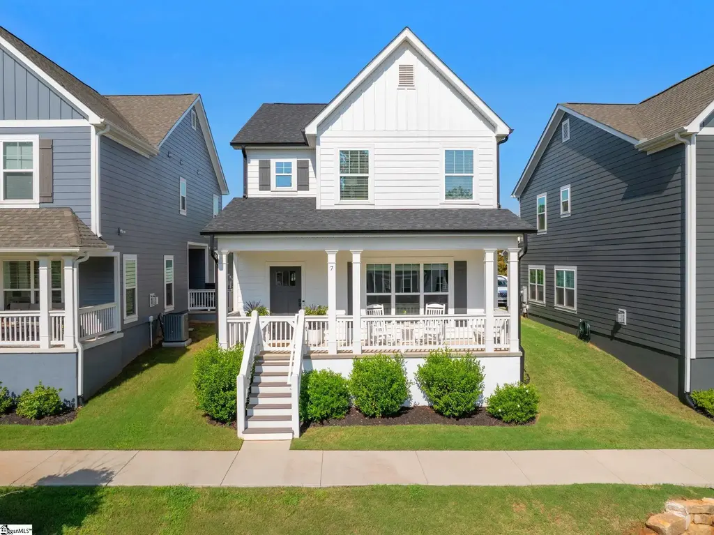 7 Logan Knoll Lane, Greenville