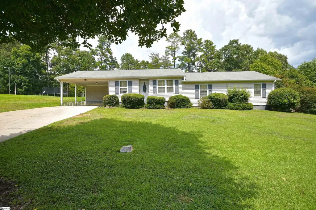 223 Redwood Drive, Easley