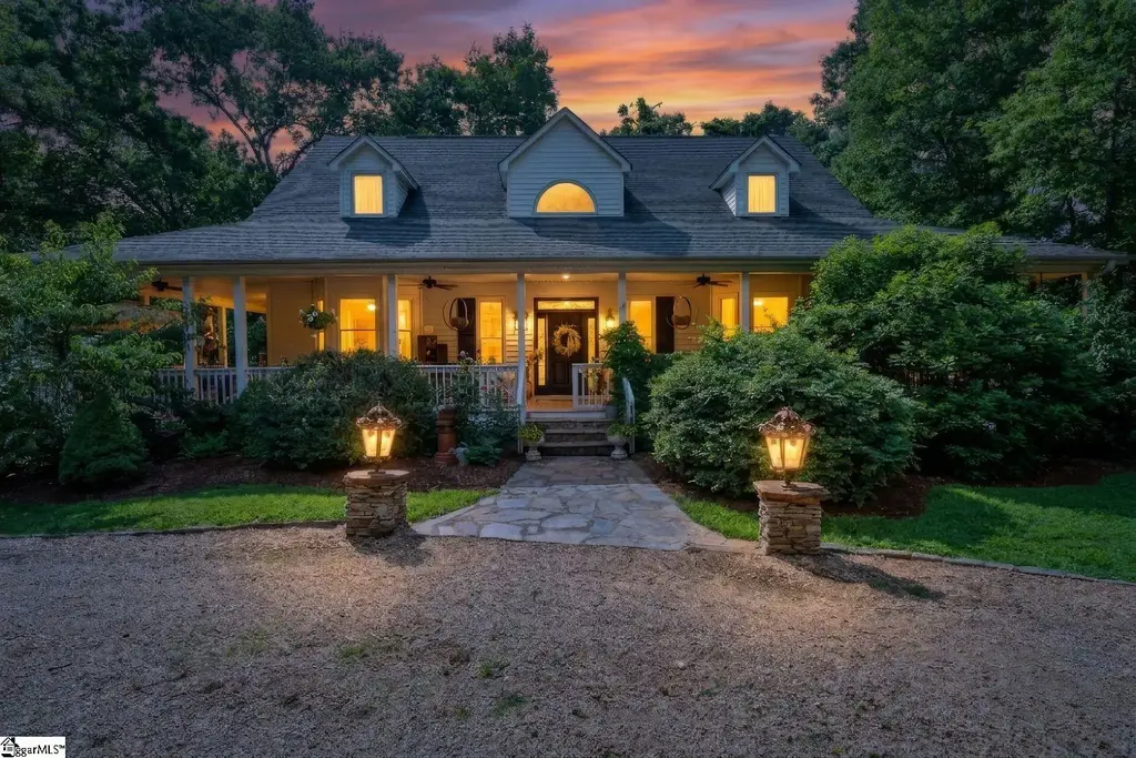 175 Green Hills Road, Mill Spring