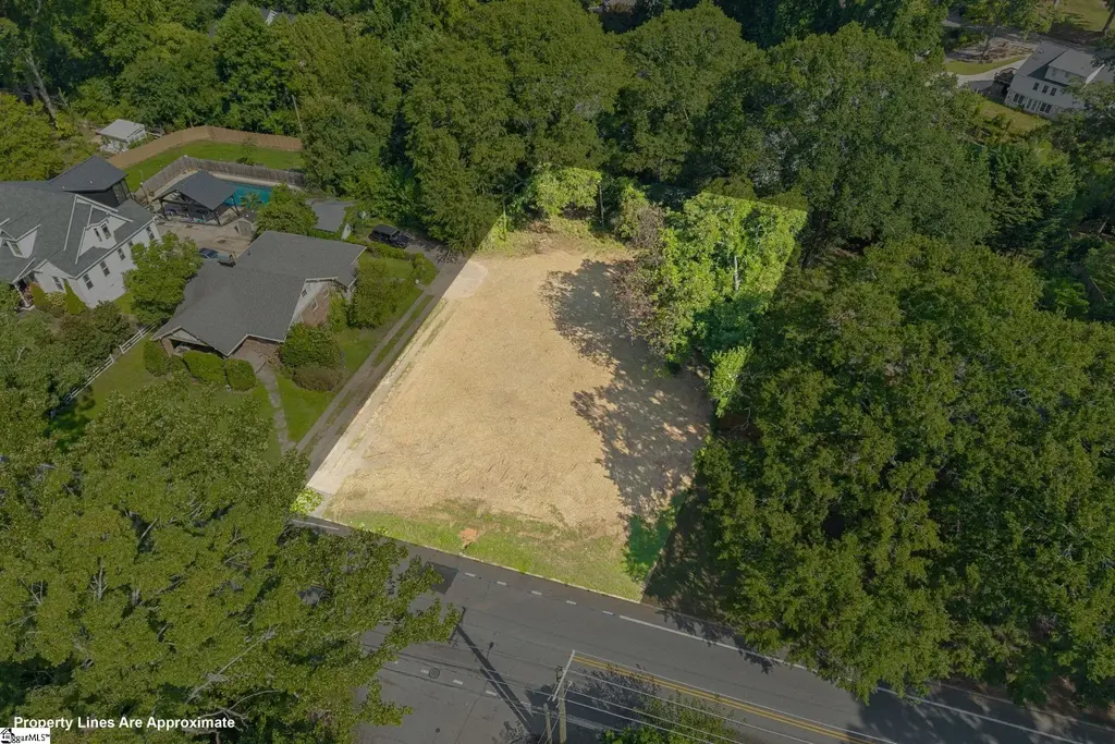 300 W Faris Road, Greenville