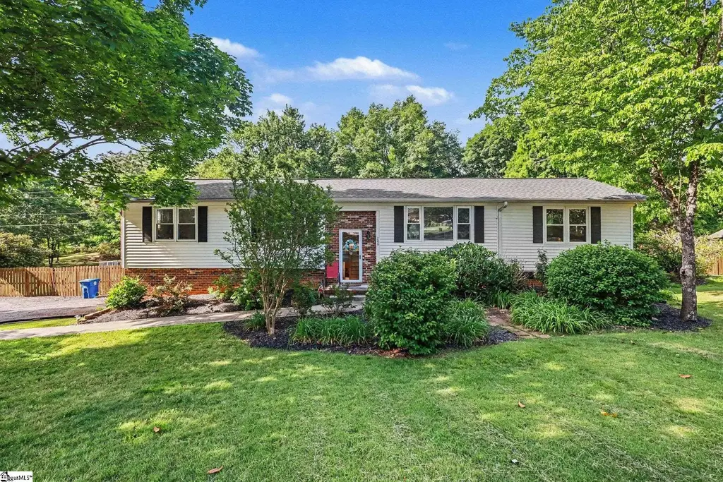 200 Bentwood Road, Piedmont