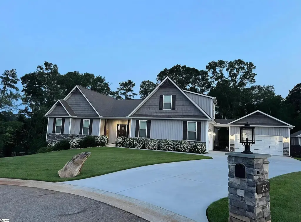 102 Pawleys Court, Anderson