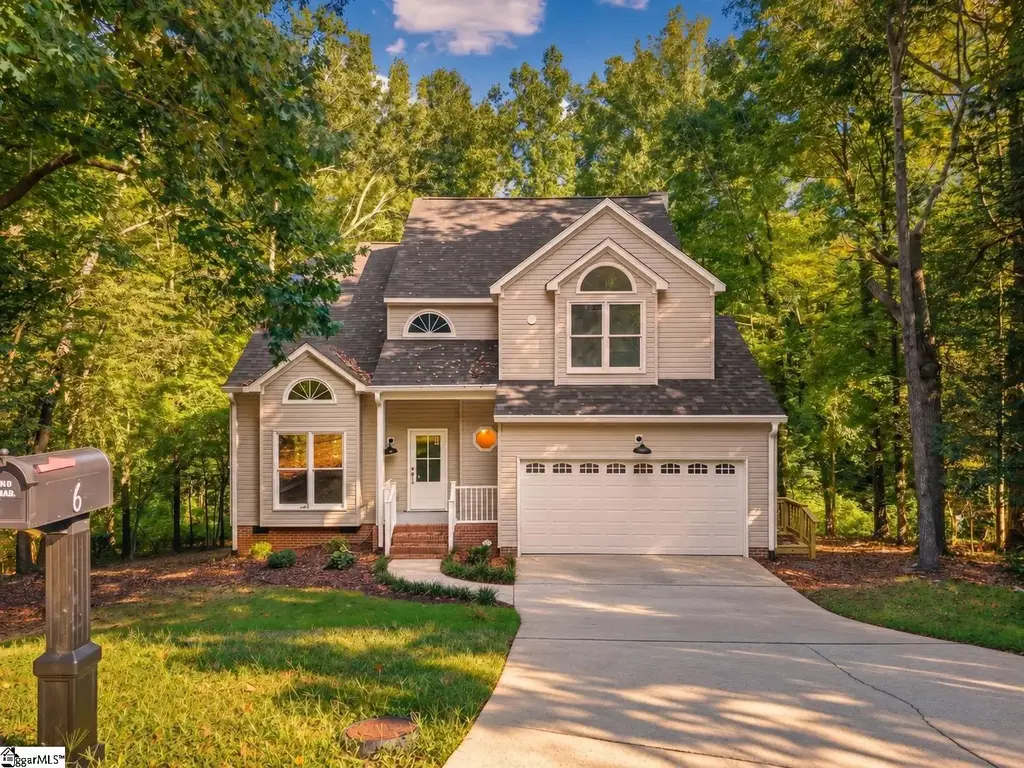 6 Moss Spring Court, Simpsonville