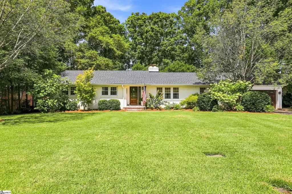 24 Spring Forest Road, Greenville