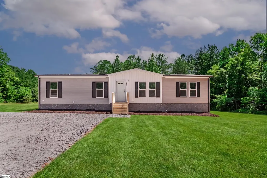 104 Sunny Meadow Way, Liberty