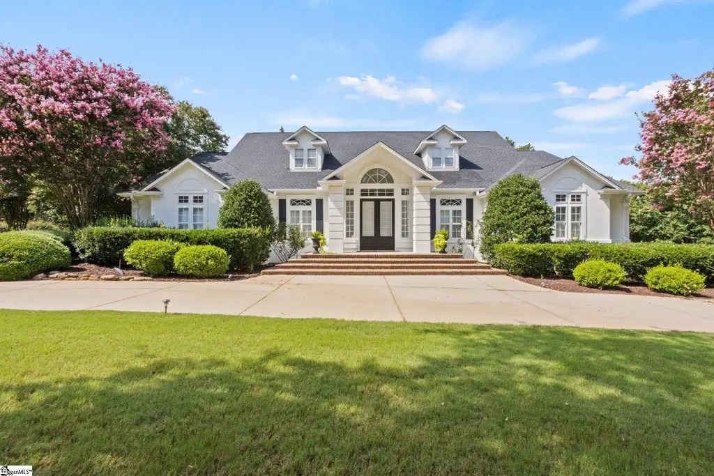 1 Avens Hill Drive, Greer