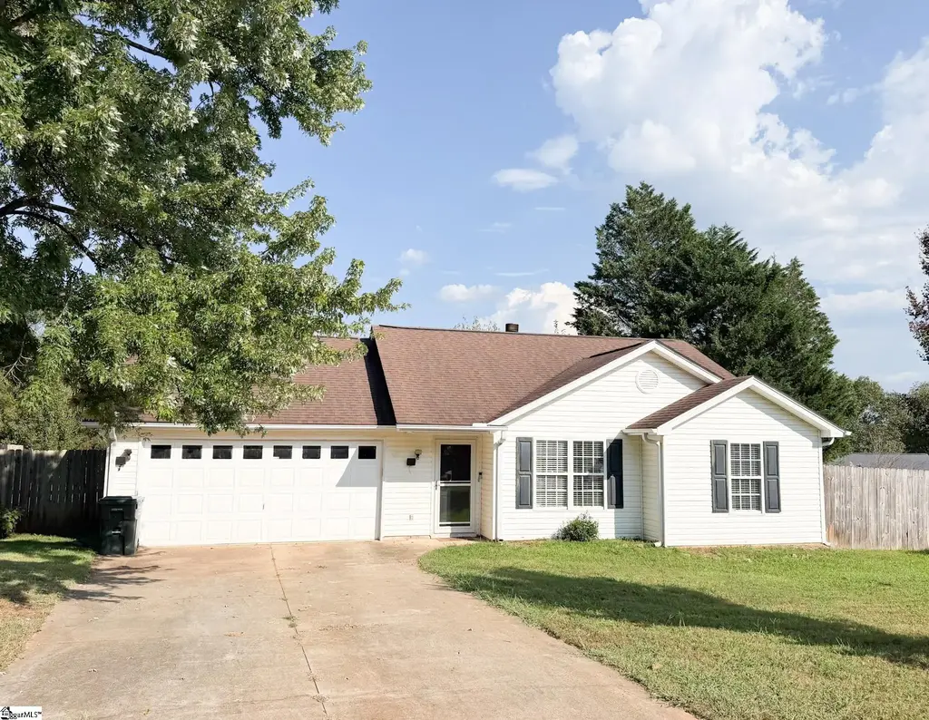8 Bass Way, Taylors