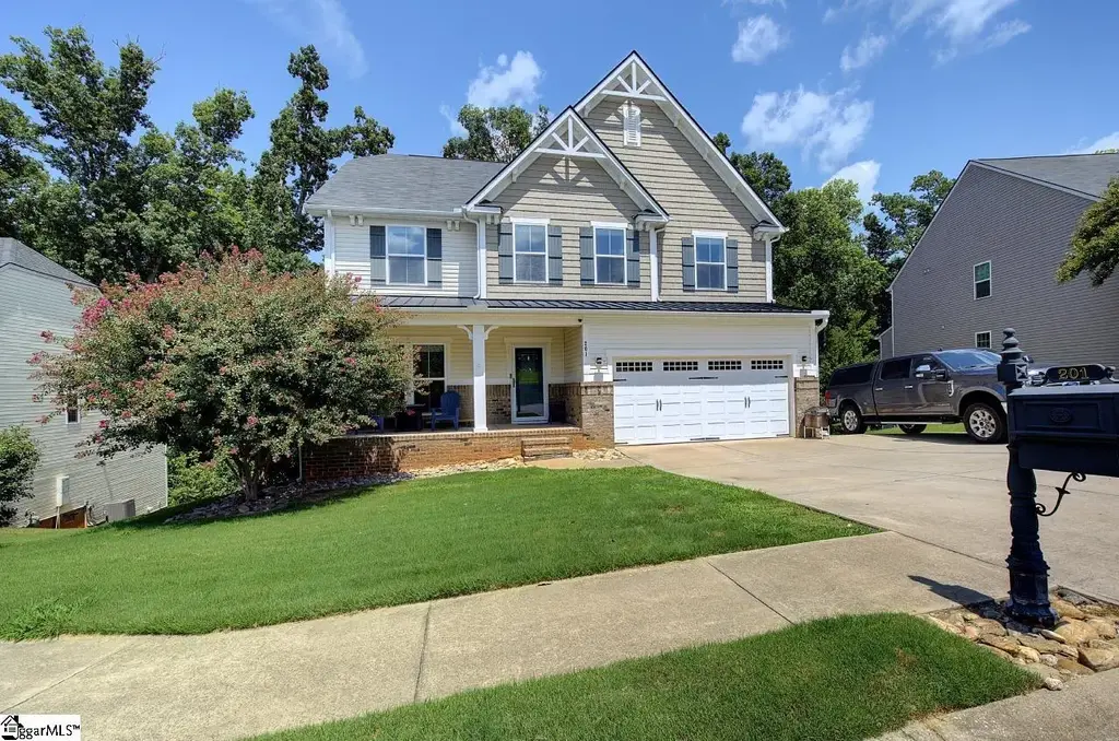 201 Hedge Rose Court, Travelers Rest