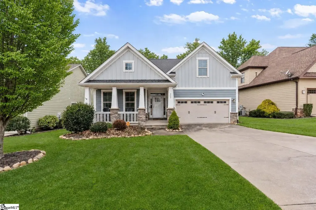 219 Chickadee Trail, Easley