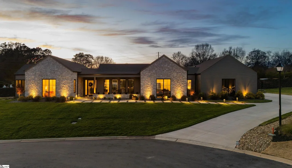 313 Waterford Fall Way, Simpsonville