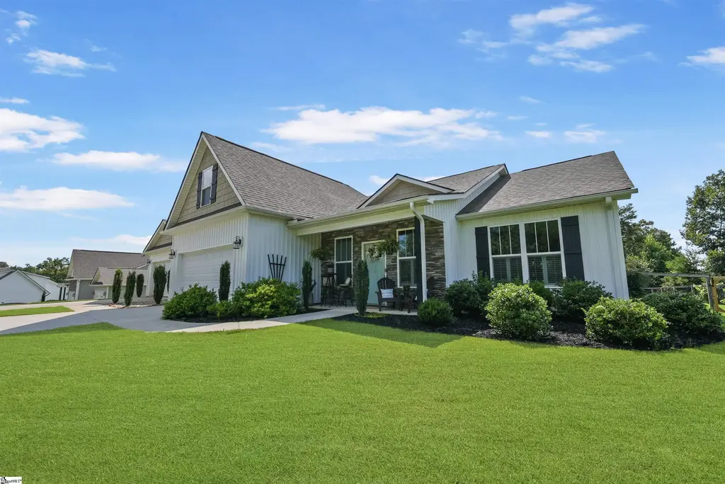 238 Inlet Pointe Drive, Anderson