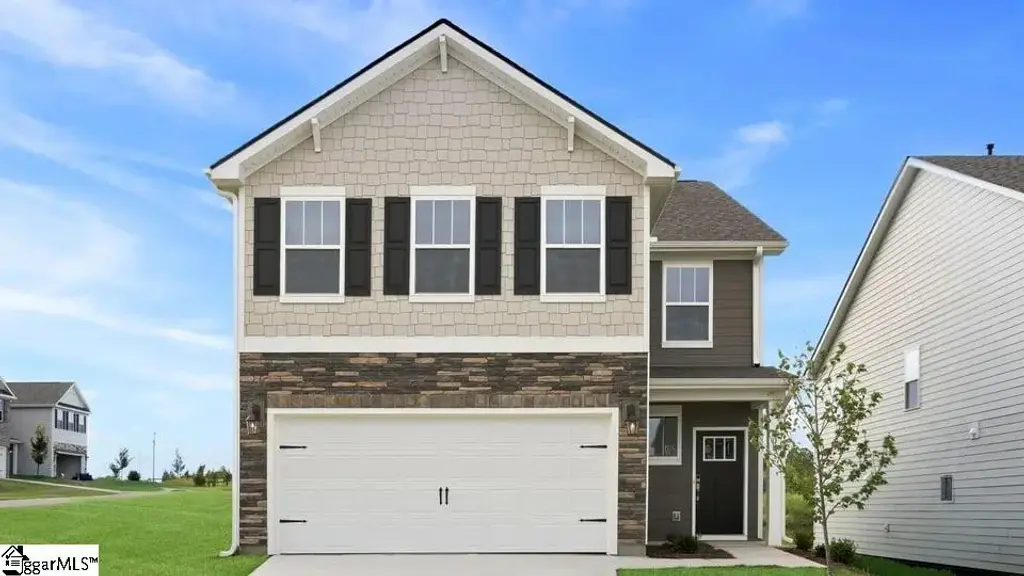 1001 Gresham Place, Woodruff