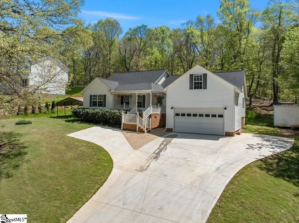761 Pearson Town Road, Moore