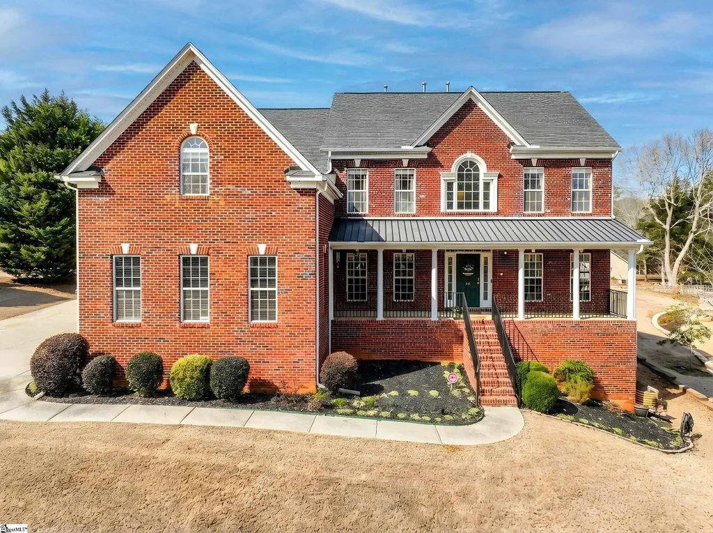 19 Neyland Drive, Fountain Inn
