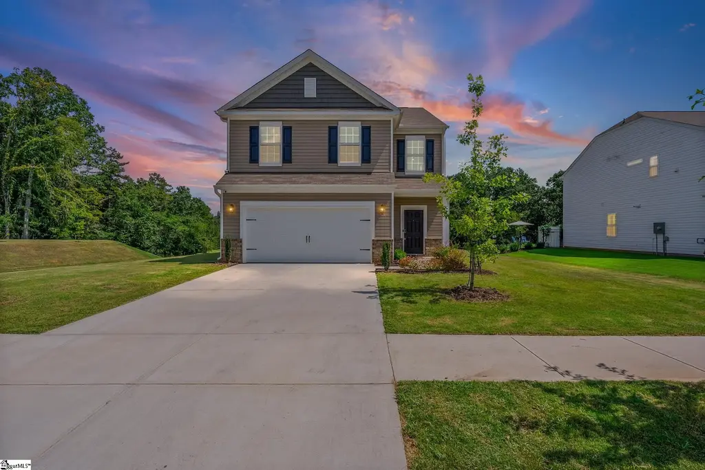 147 Somerset Lane, Central