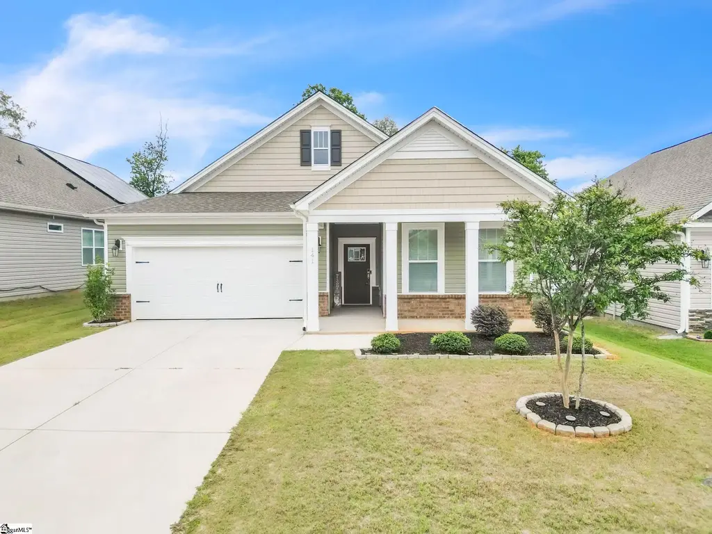 141 Dodd Trail, Greenville