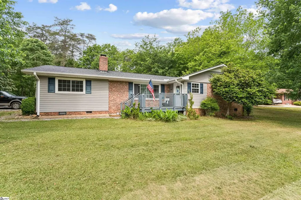 817 Johnson Road, Central