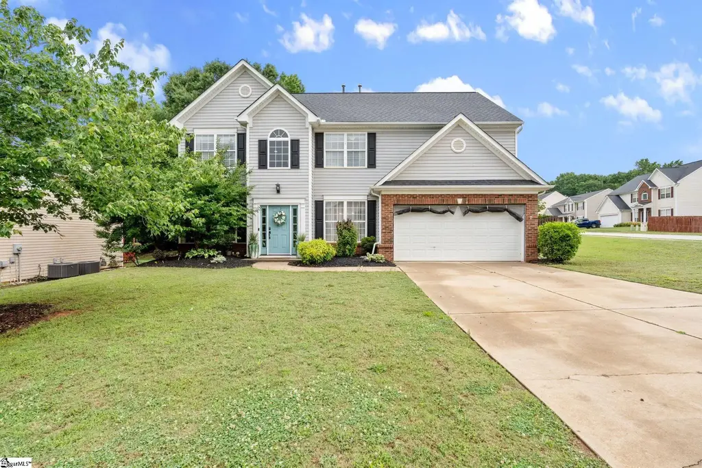 205 Tulip Tree Lane, Simpsonville