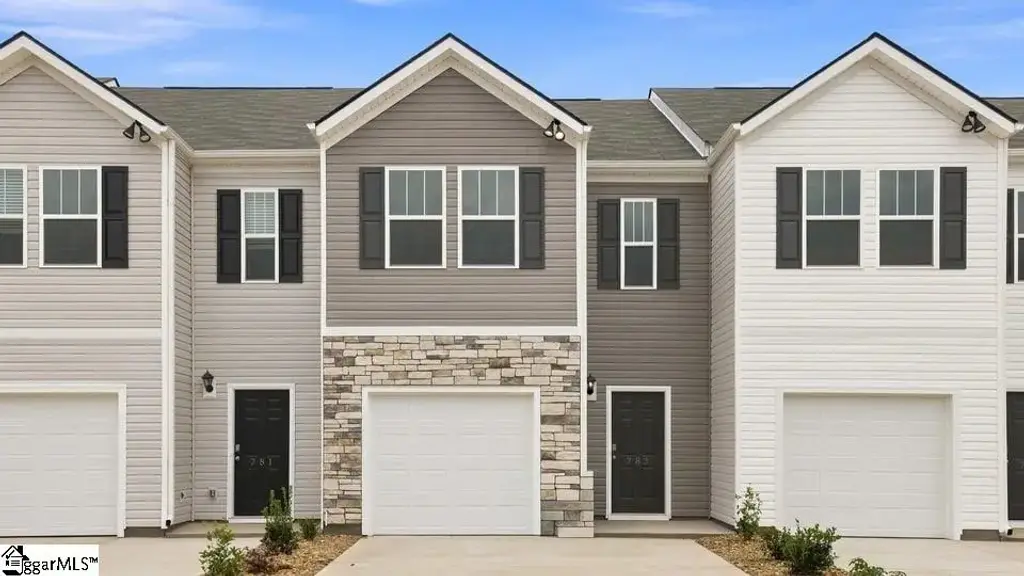 783 Embark Circle, Greer